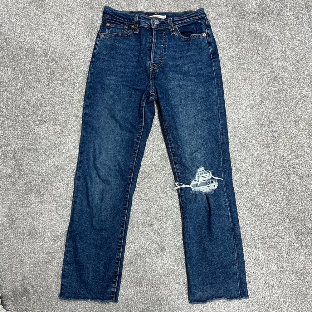 Levis Jeans Womens 28 Wedgie Straight Distressed Blue Button Fly High Rise Denim